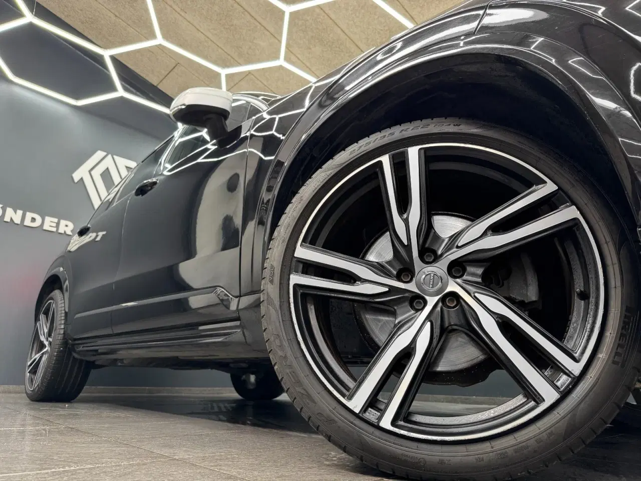 Billede 2 - Volvo XC90 2,0 D5 235 R-Design aut. AWD 7prs