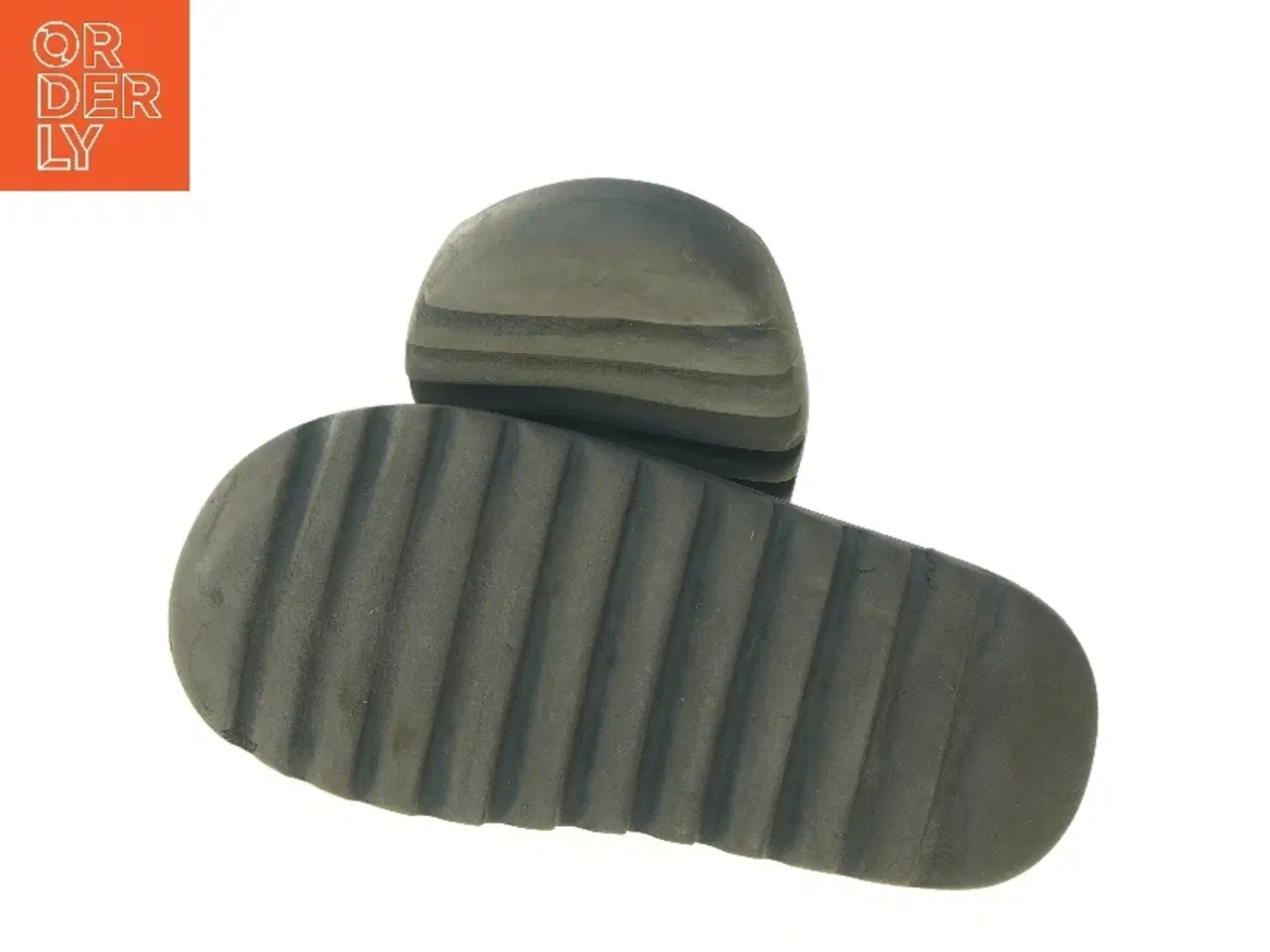 Billede 5 - Sorte yeezy slippers (str. længde 30 cm) str 44