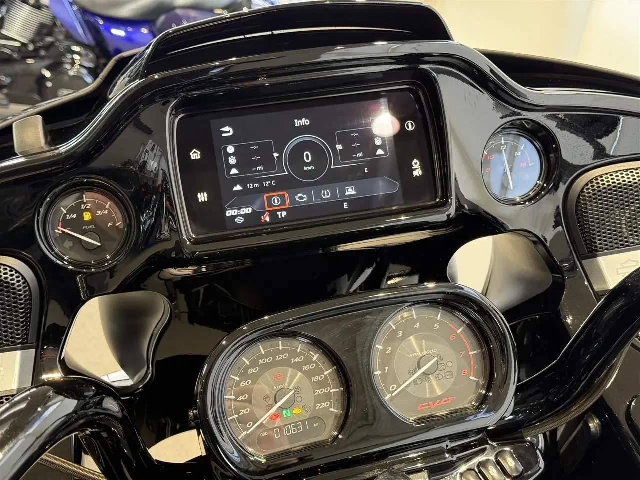 Billede 26 - Harley-Davidson FLTRXSE ROAD GLIDE CVO 117"