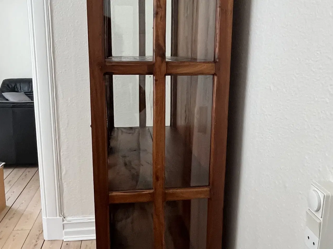 Billede 2 - Vitrineskab 