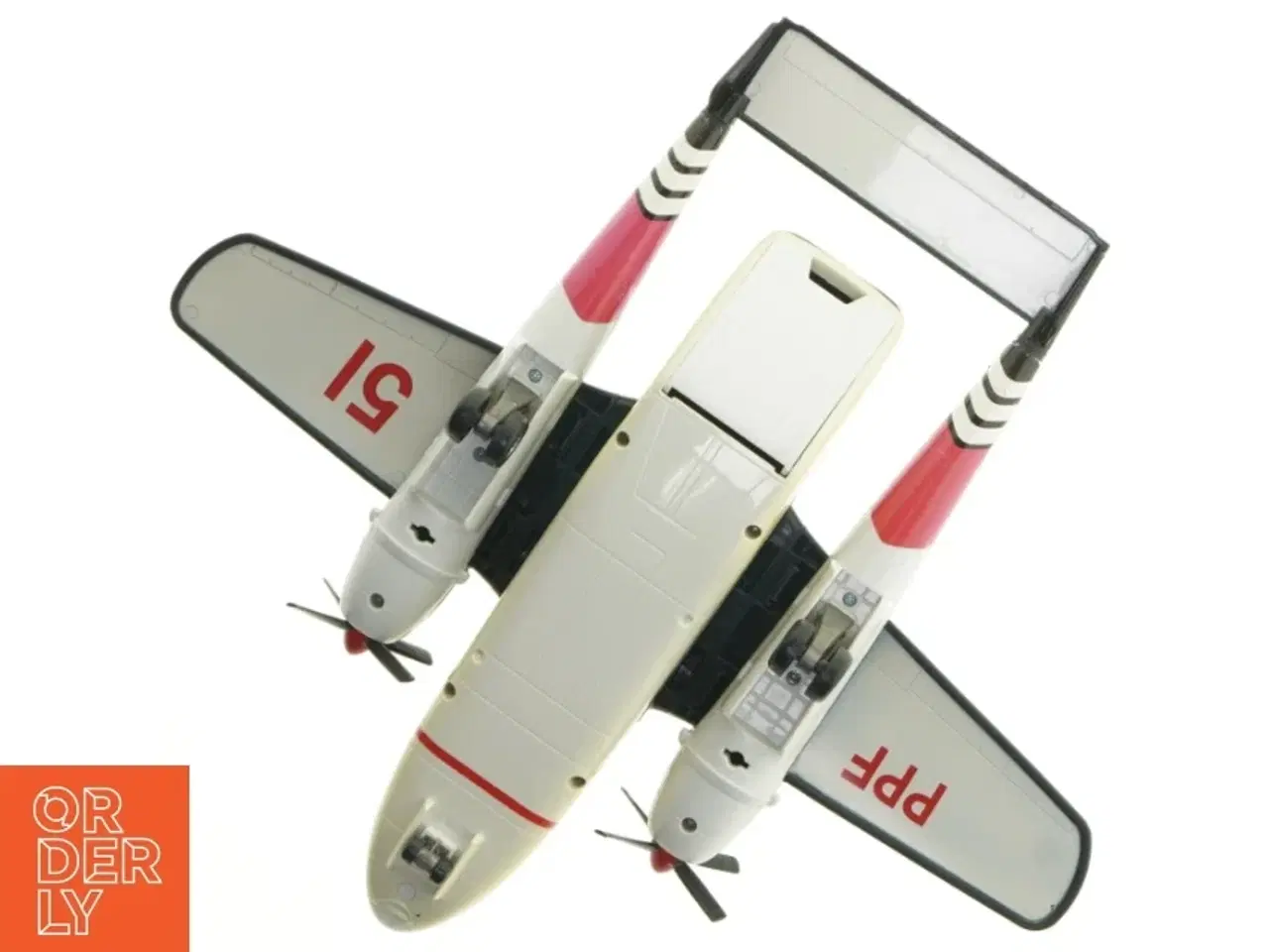 Billede 7 - Stort modelfly fra Planes / Flyvemaskiner (str. 46 x 43 cm)