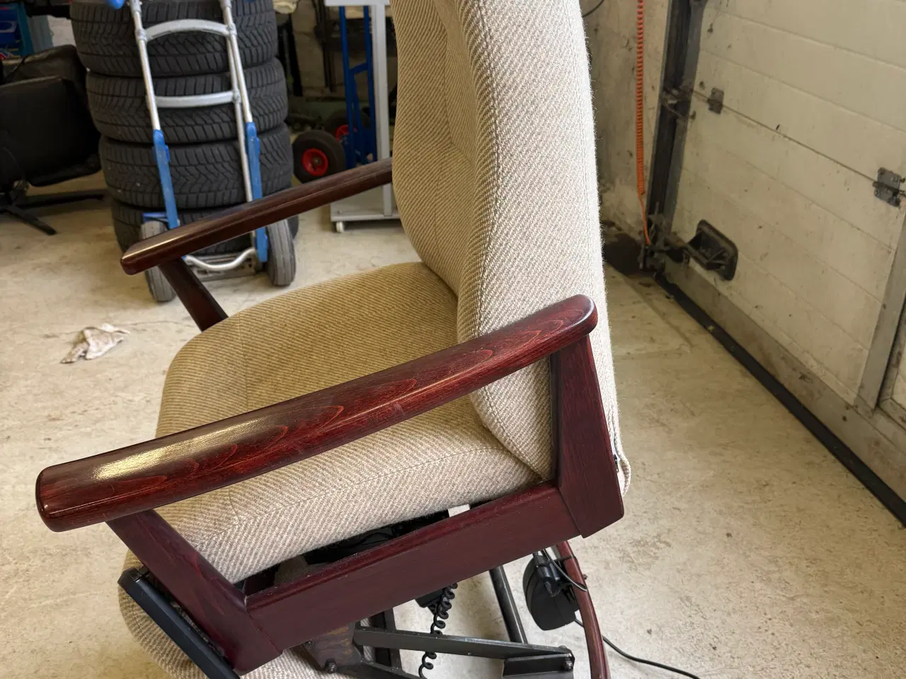 Billede 5 - Otiumstol med 3 motorer sædeløft ryg ben