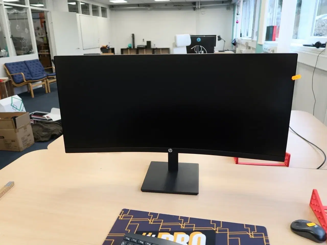 Billede 4 - Computerskærm HP P34hc G4 med mus og tastatur