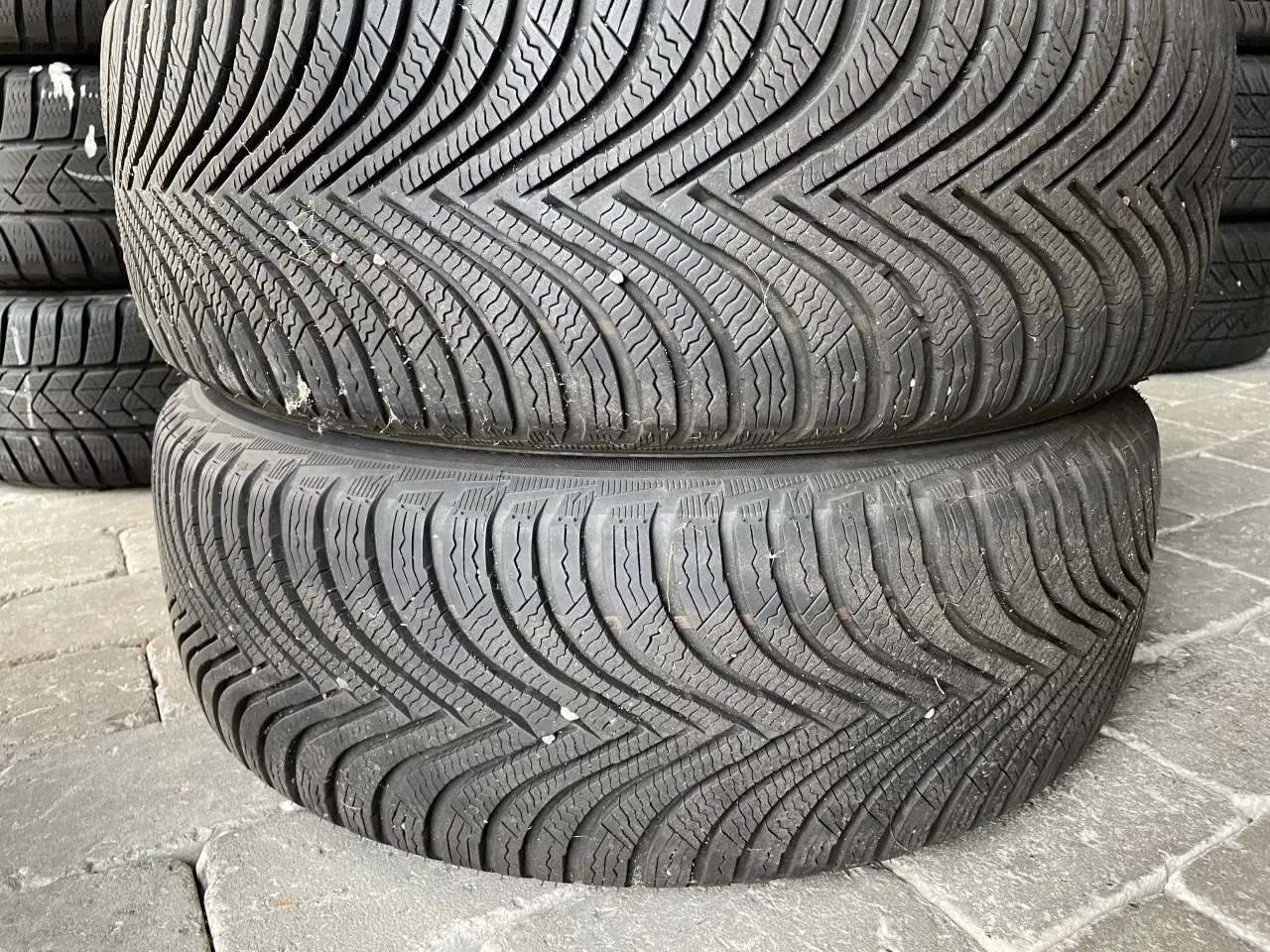 Billede 4 - 17 VW Passat 215/55r17 Ref.750 vinter