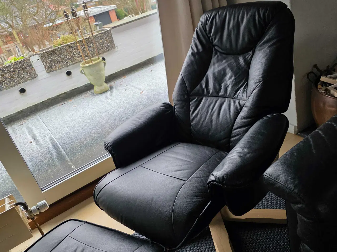 Billede 4 - Hjort Knudsen Genova lænestol med fodskammel