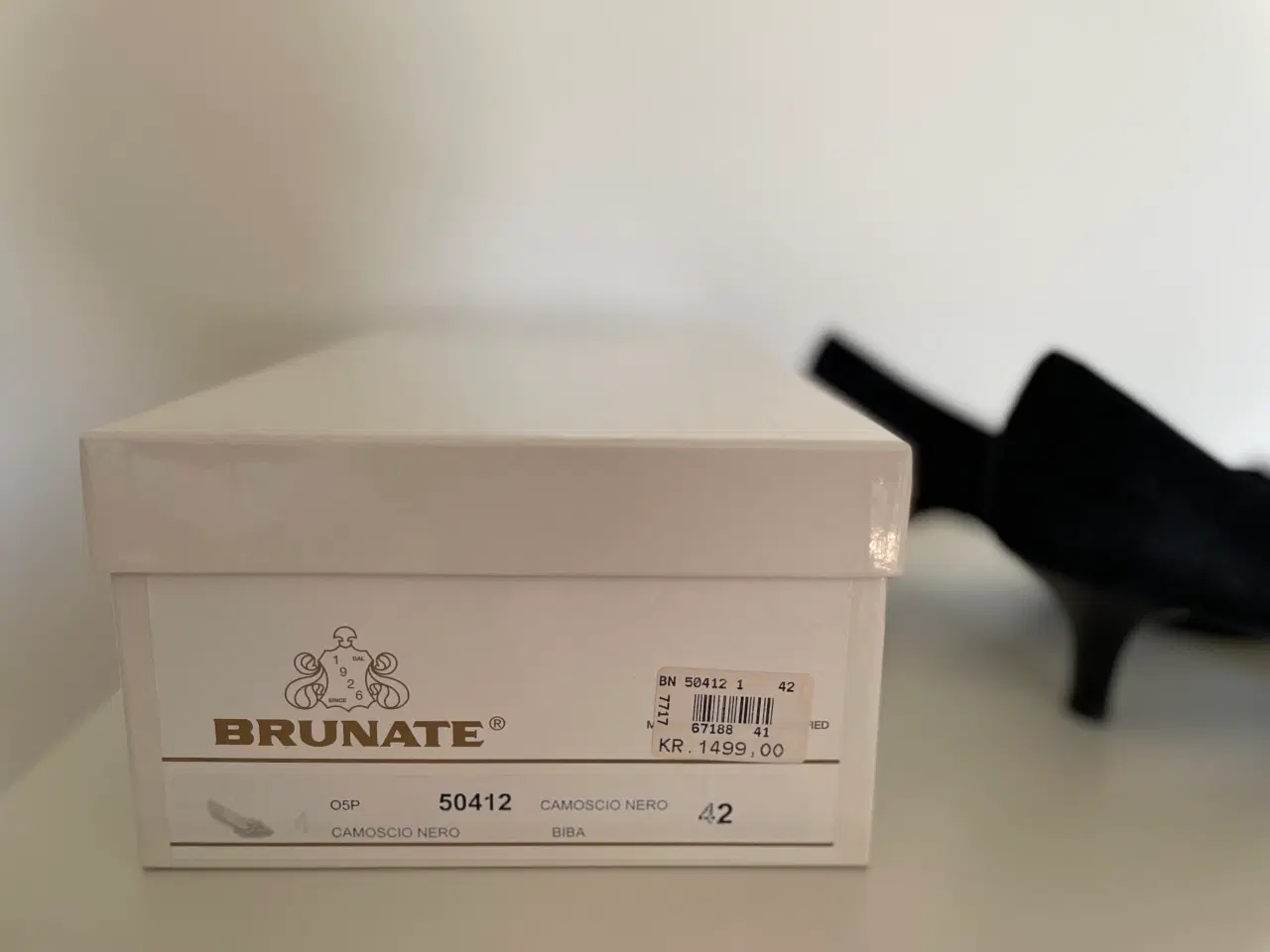 Billede 3 - Sort BRUNATE Ruskindssko str 42 med 50 mm lakhæl