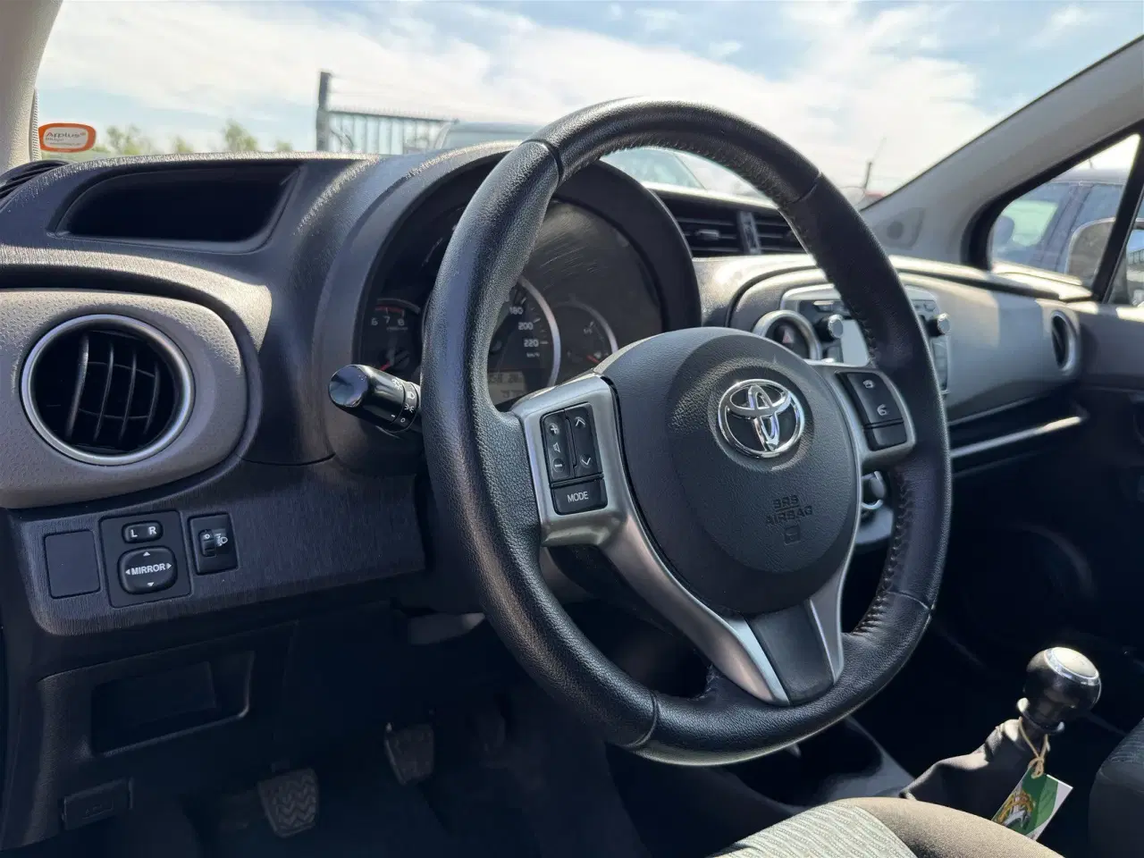 Billede 7 - Toyota Yaris 1,3 man.6, 5D. 99HK 5d