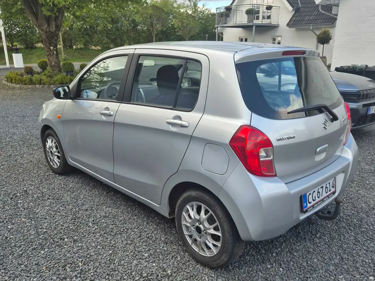 Billede 1 - Celerio med lavt km tal