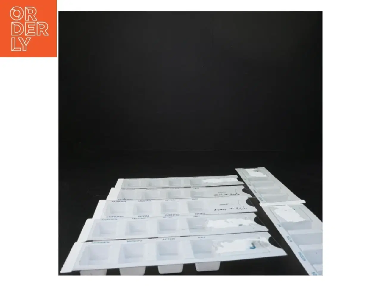 Billede 2 - 7 Pilleæsker med rum til morgen, middag og aften (str. 20 cm)