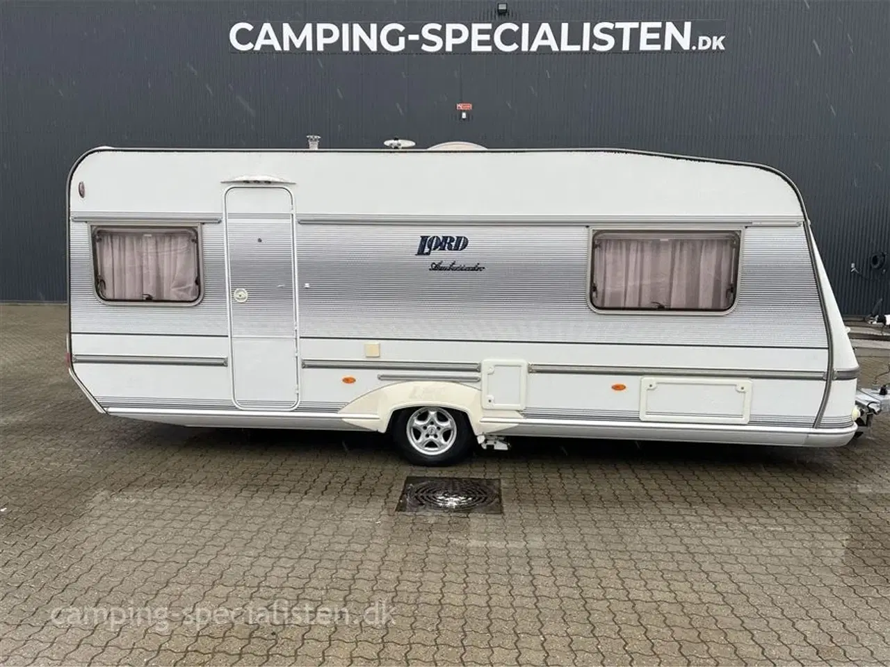 Billede 1 - 2005 - LMC Lord Ambassador 550 LE   LMC Lord Ambassador 550 LE 2005 - Se den nu hos Camping-Specialisten.dk