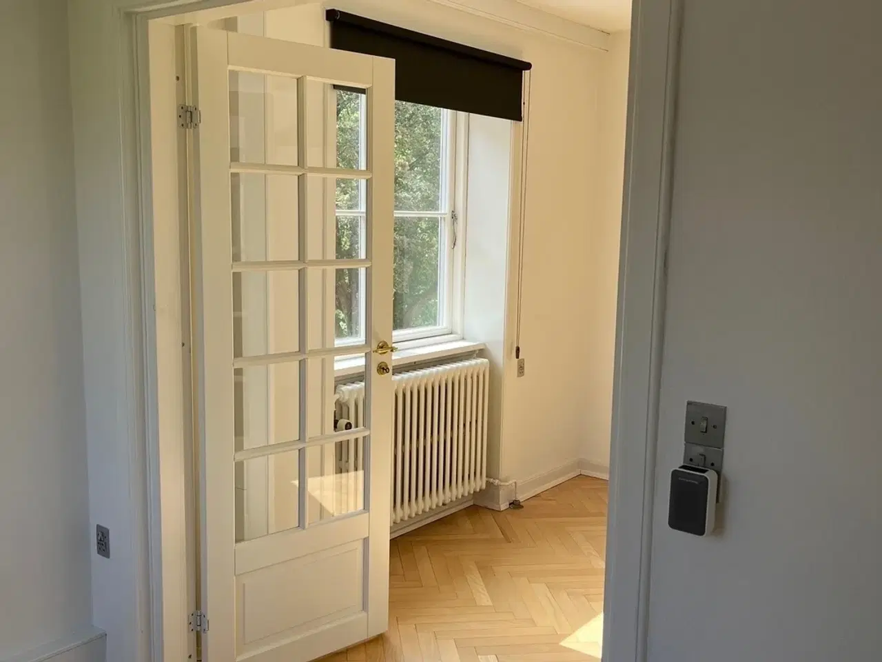 Billede 3 - Kontorlokale / klinik med franske fløjdøre
