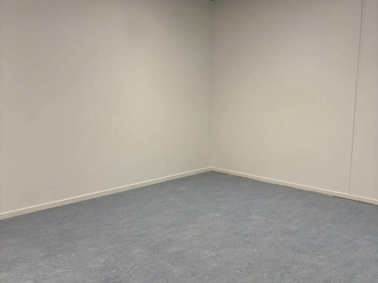 Billede 6 - Nyrenoveret kontor og lager/showroom – indflytningsklar