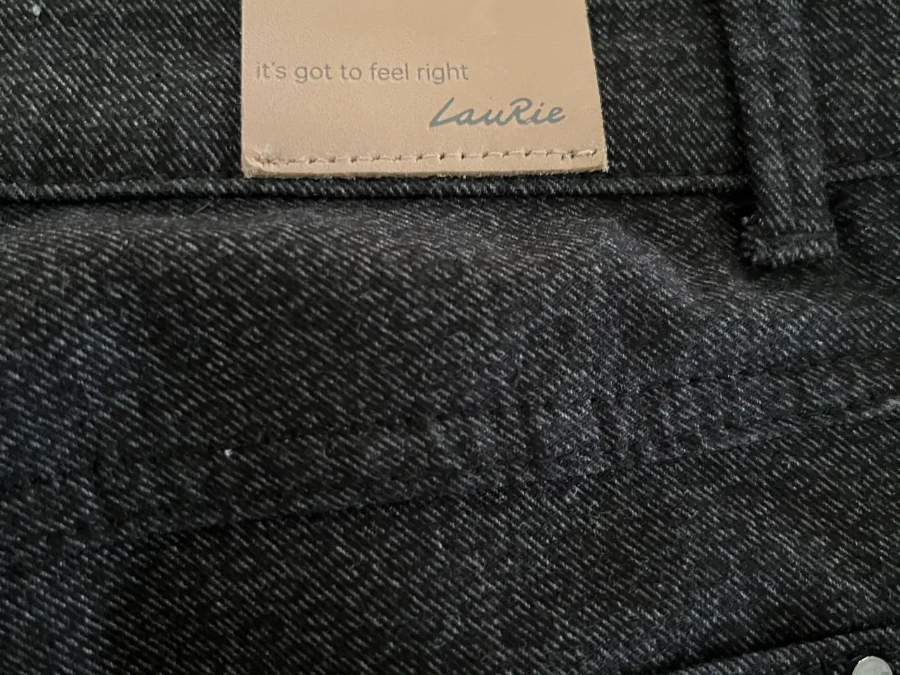 Billede 3 - Laurie bukser (nye)