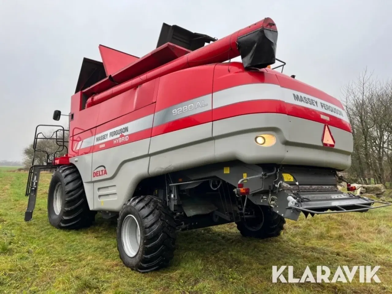 Billede 3 - Mejetærsker Massey Ferguson med 30 fods skærebord