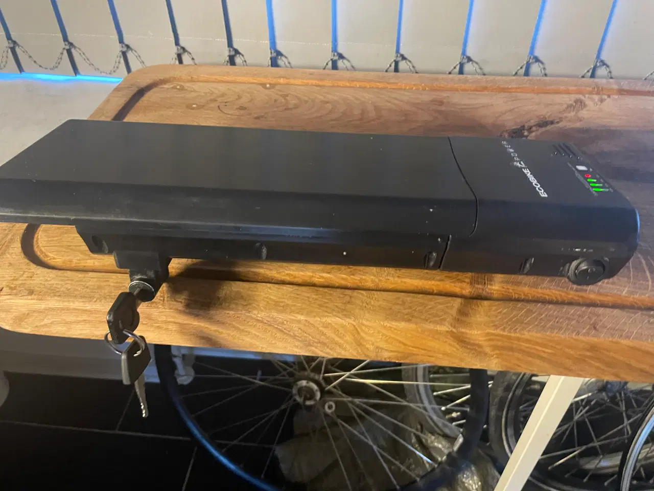 Billede 2 - Elcykel batteri og holder til batteriet
