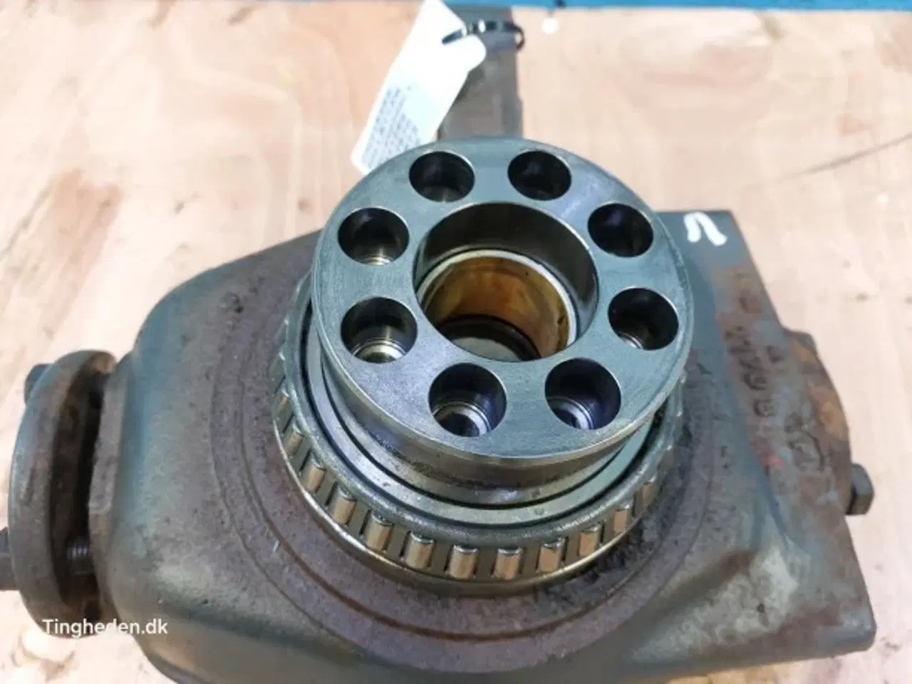 Billede 2 - New Holland LB115B Styrespindel L. 85821289