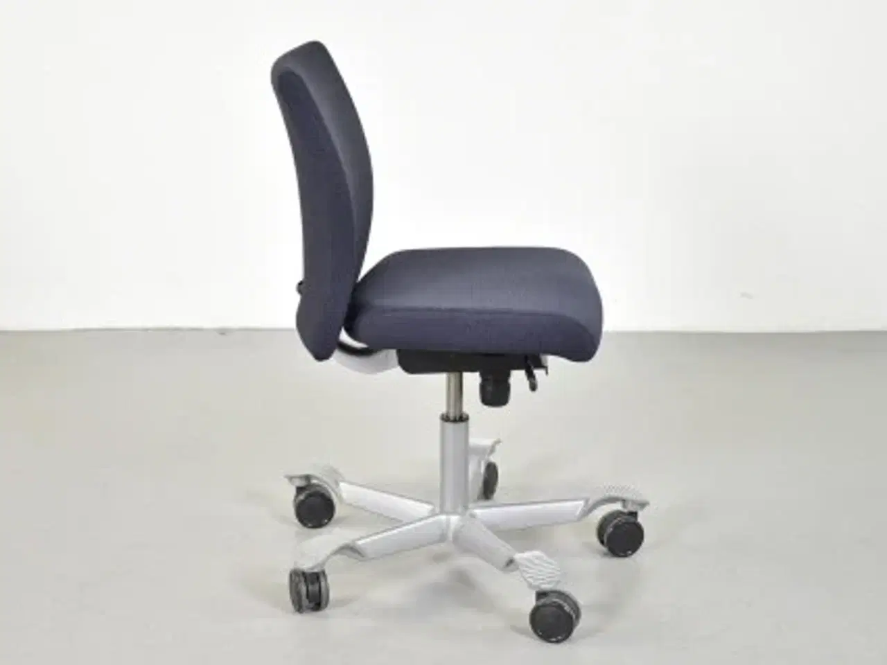 Billede 4 - Häg h04 credo 4200 kontorstol med sort/blå polster