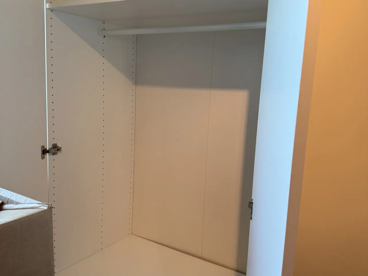 Billede 3 - 3 skabe sælges