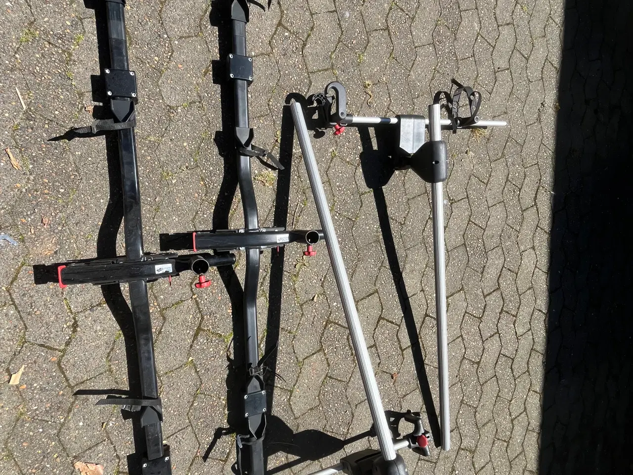 Billede 1 - Cykelholder til tag, 2 cykler