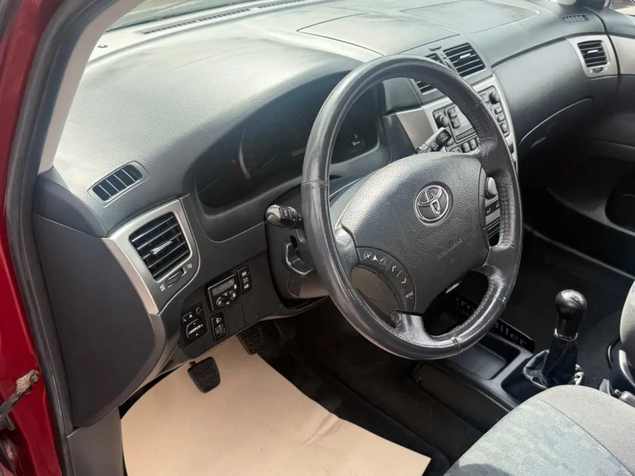 Billede 11 - Toyota Avensis Verso 2,0 D-4D 7prs