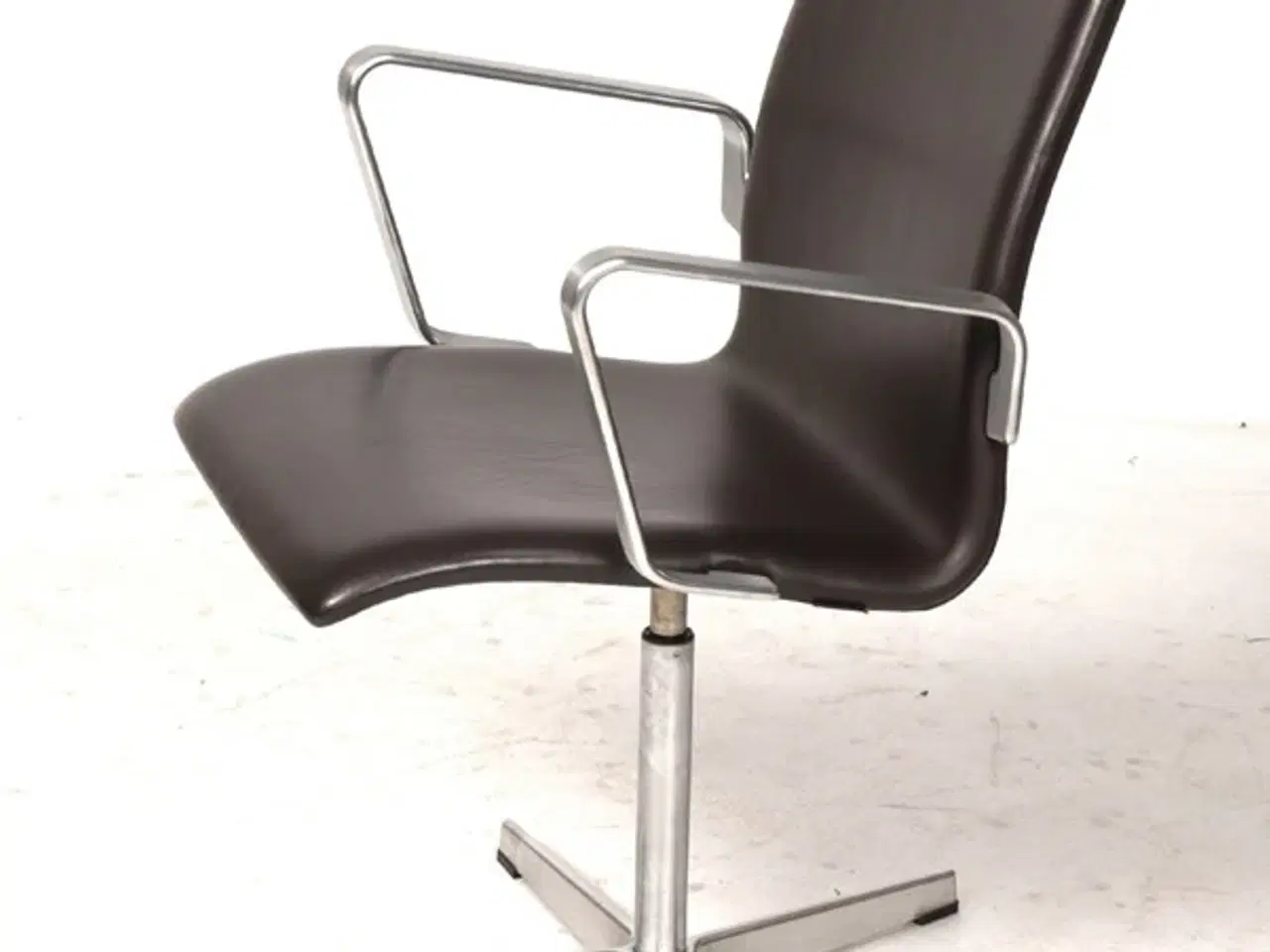 Billede 3 - Arne Jacobsen. Kontorstol 