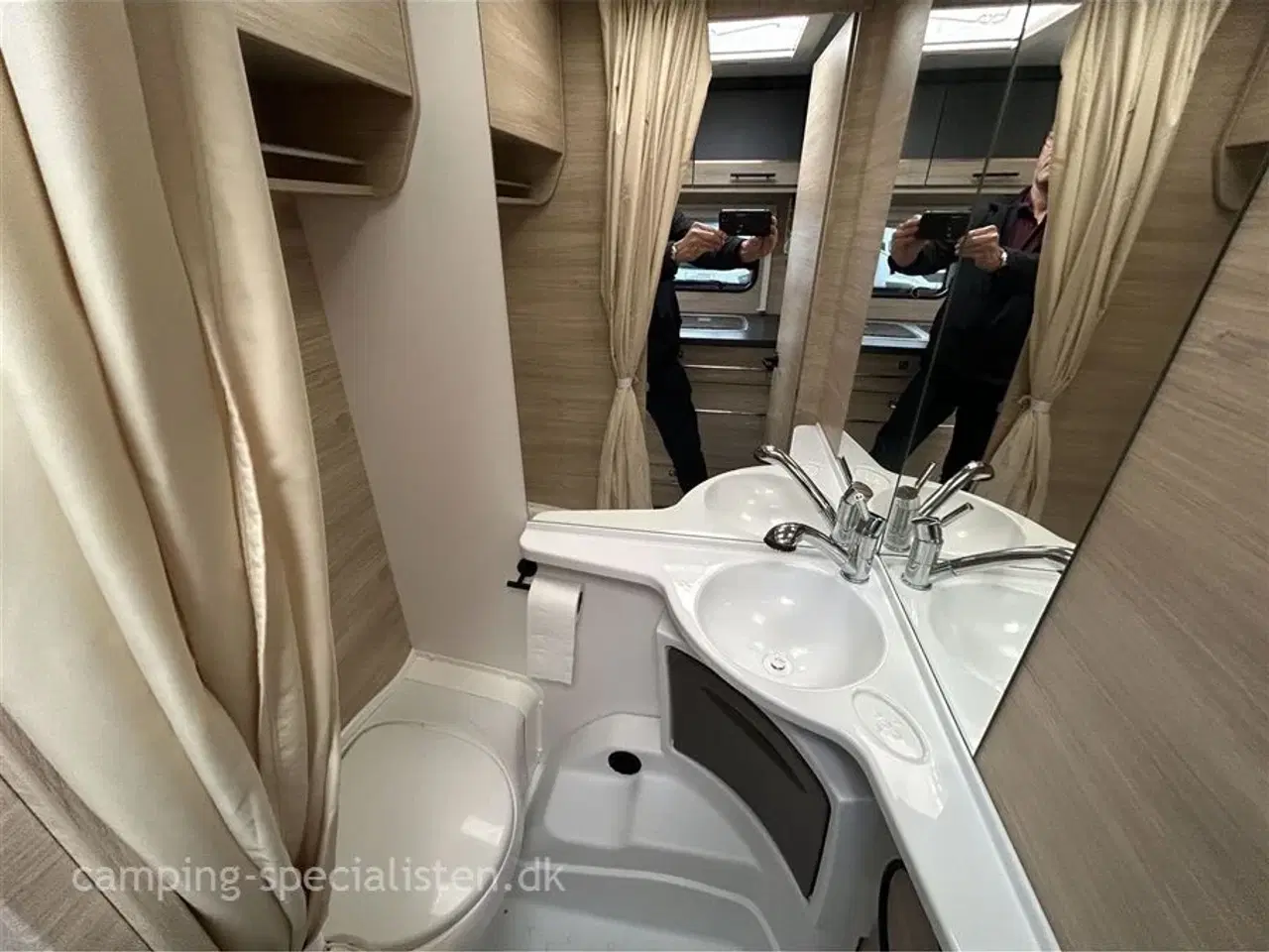 Billede 9 - 2023 - Caravelair Antares Titanium 470   Caravelair Antares 470 model 2023  kan nu ses hos Camping-Specialisten.dk