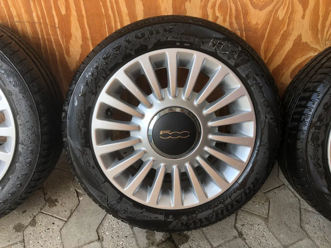 Billede 3 - Fiat 500e vinterhjul med nye Continental vinterdæk