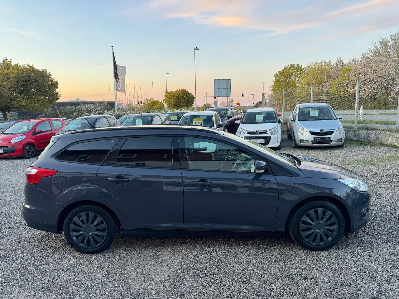 Billede 2 - Ford Focus Nysyn Meget Pæn og velholdt