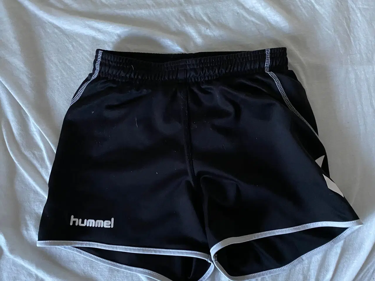 Billede 1 - Hummel shorts 