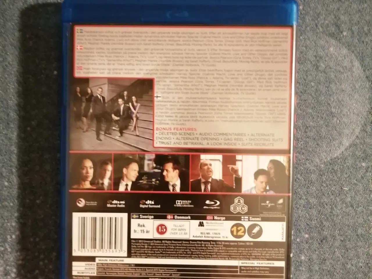 Billede 6 - Suits Sæsoner