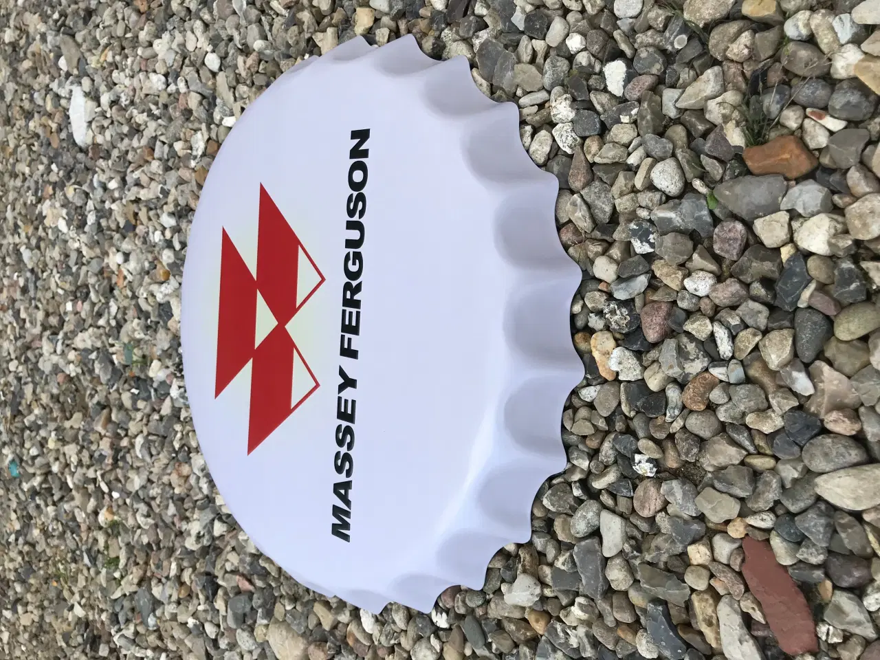 Billede 1 - MAssey Ferguson metal skilt logo ø40 cm