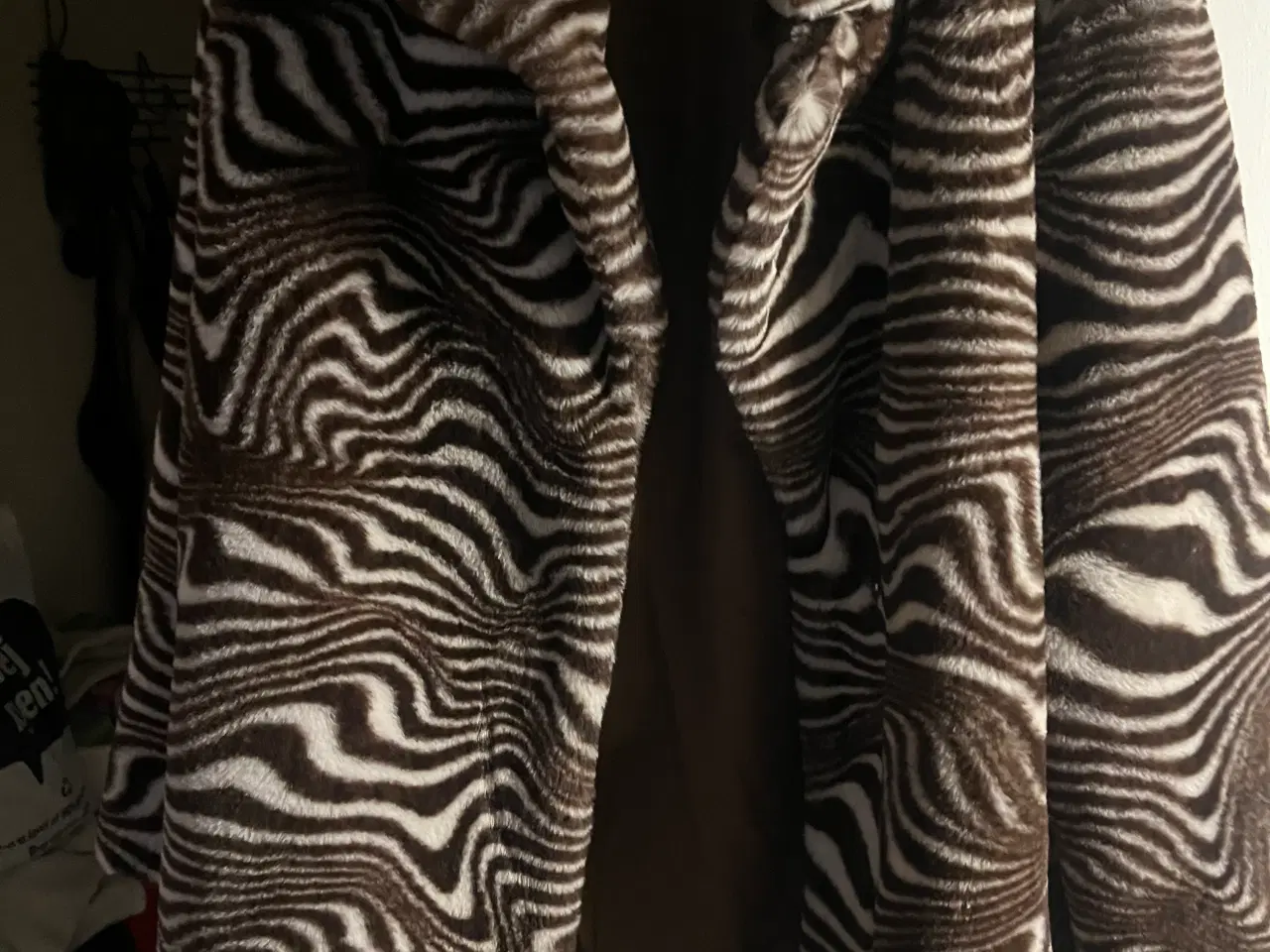 Billede 1 - “Pelsjakke” h & m