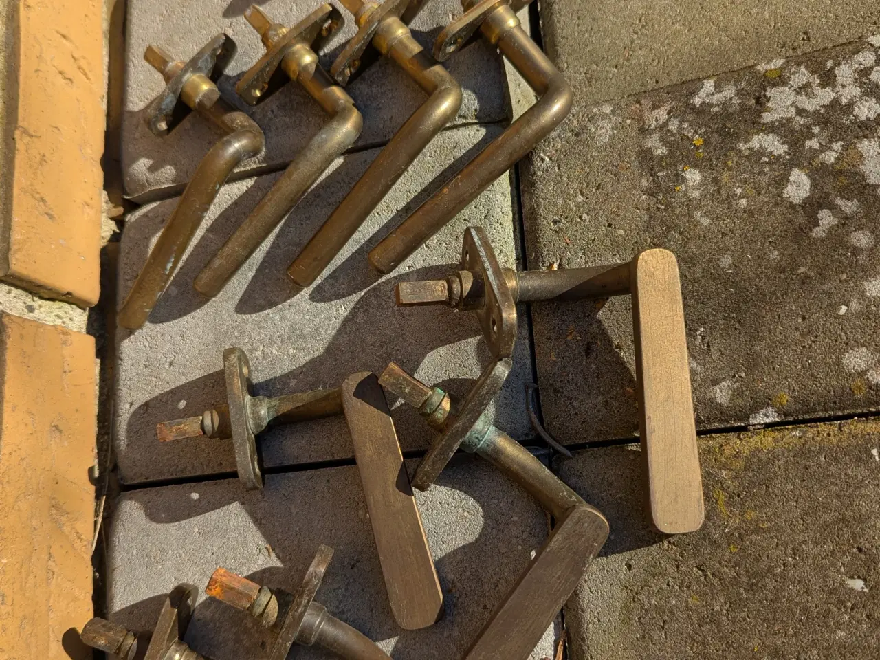 Billede 1 - Messing håndtag til vinduer