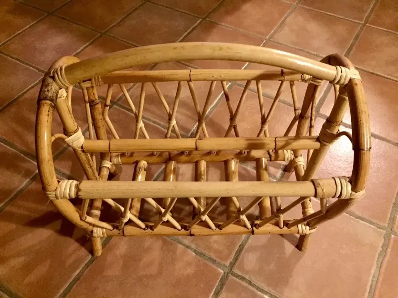 Billede 1 - Retro blade/avisholder i bambus