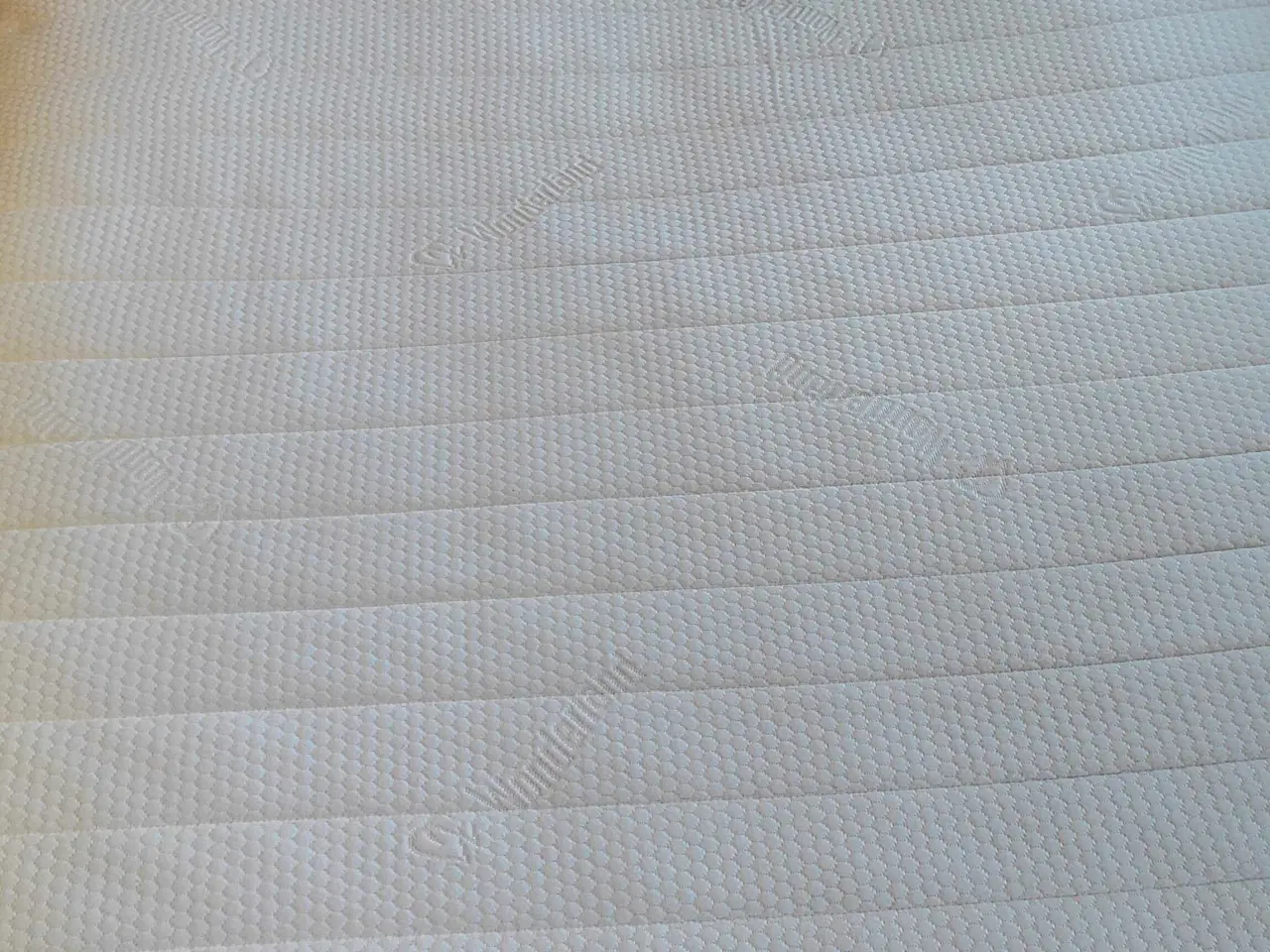 Billede 3 - Topmadras fra Wonderland 140 x 200 x 6 cm