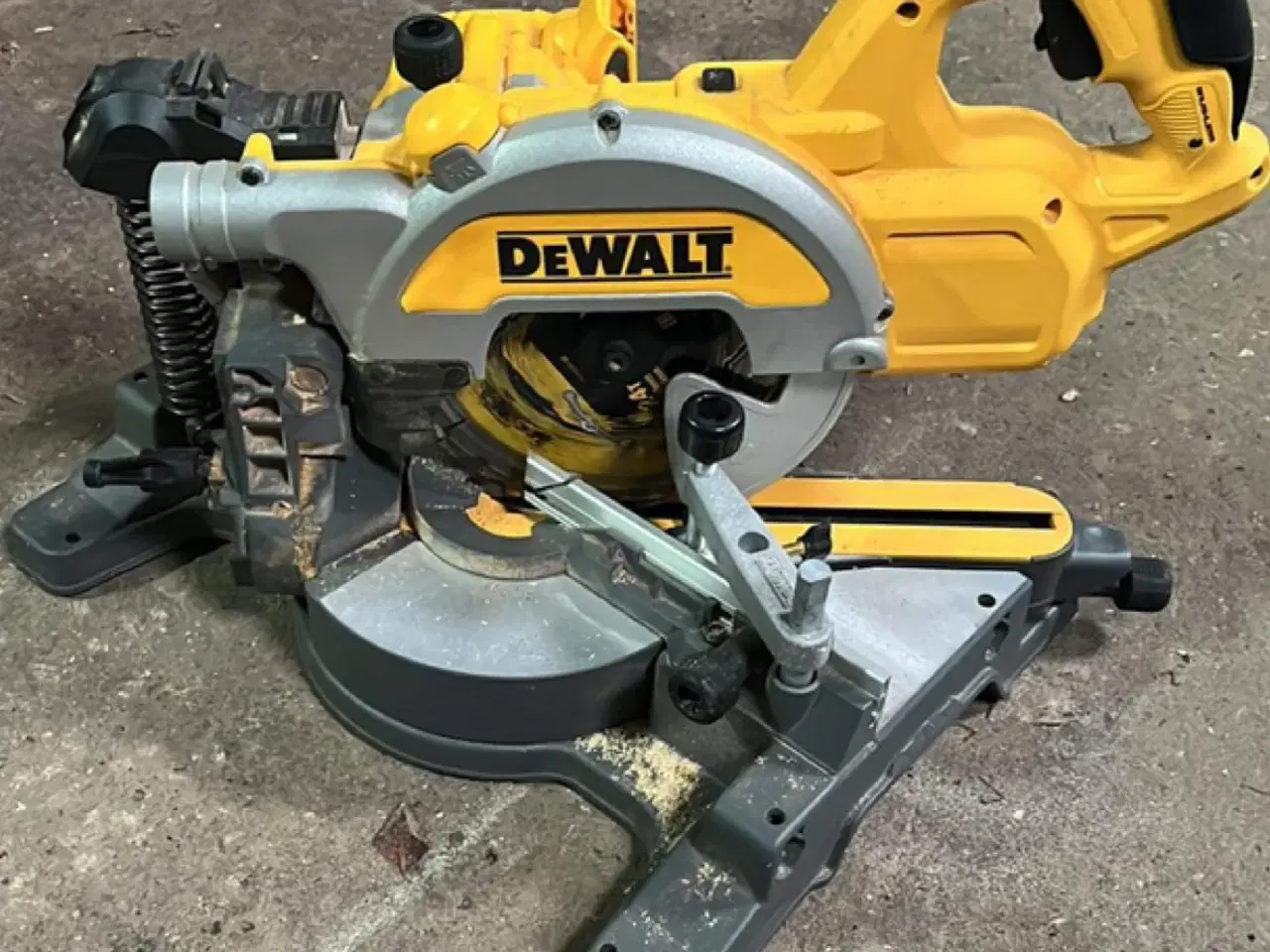 Billede 1 - DeWalt sav