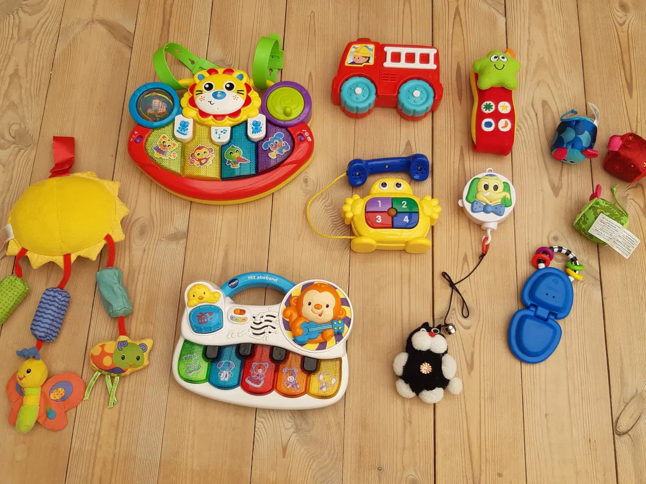 Billede 2 - BABY - IDÉ TIL PAKKEKALENDER ELLER GAVE - SE FOTOS