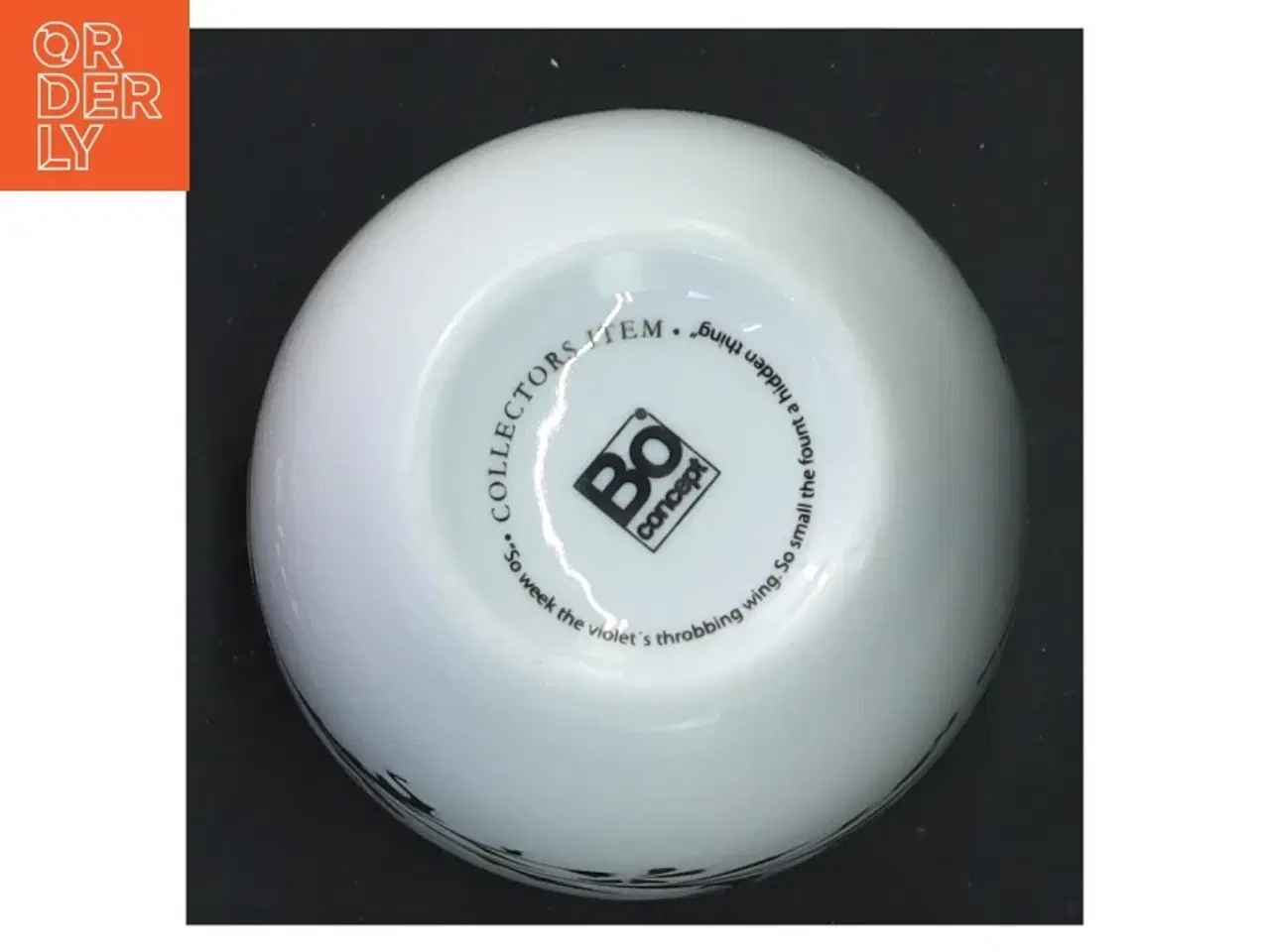 Billede 3 - Porcelænskrus med dekorativ blomsterdesign fra Bo Concept (str. 9x9 cm)