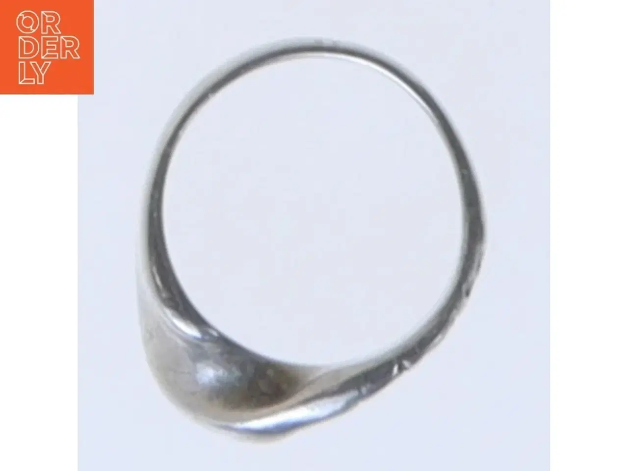 Billede 2 - Sølvring med snoet design (str. 49 mm)
