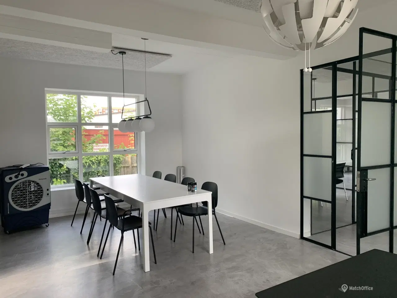 Billede 7 - Lækkert erhvervslejemål lige op ad Brøndbyskoven