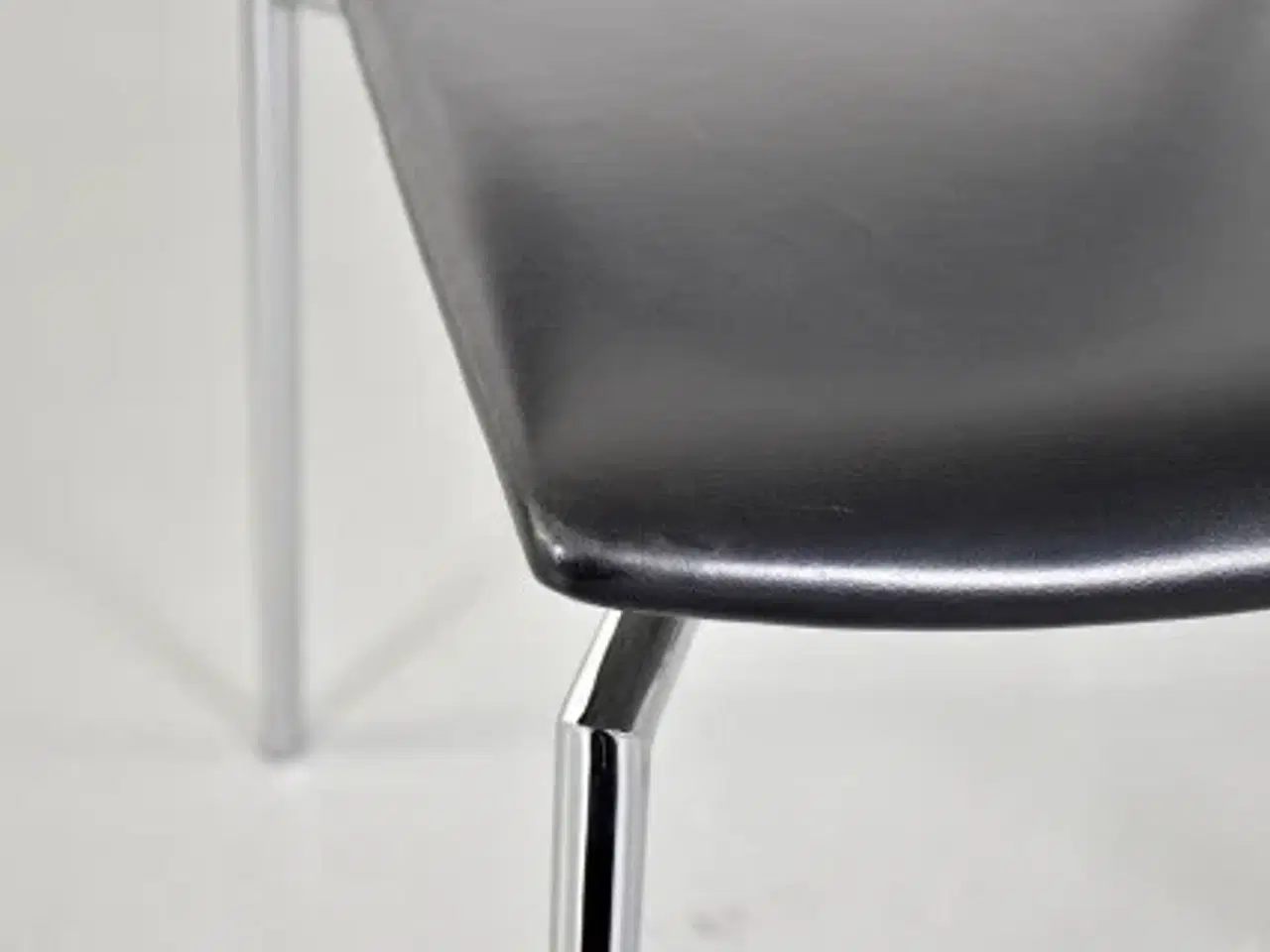 Billede 10 - Randers radius konferencestol med sort ryg og sort læder polster