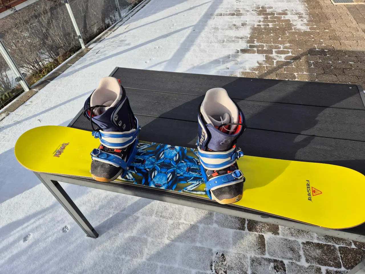 Billede 1 - Snowboard og støvler