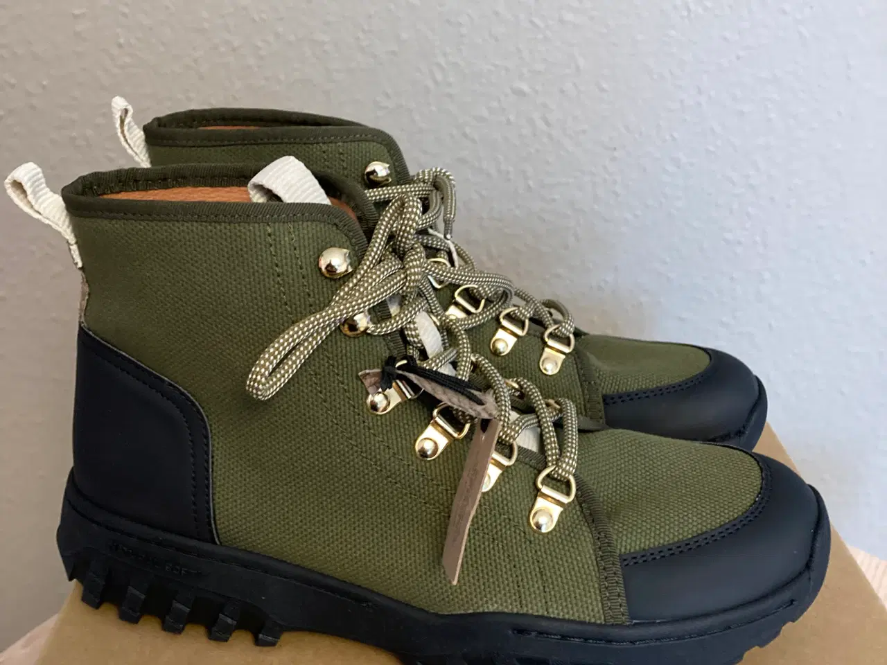 Billede 1 - Woden / Amanda Recycled