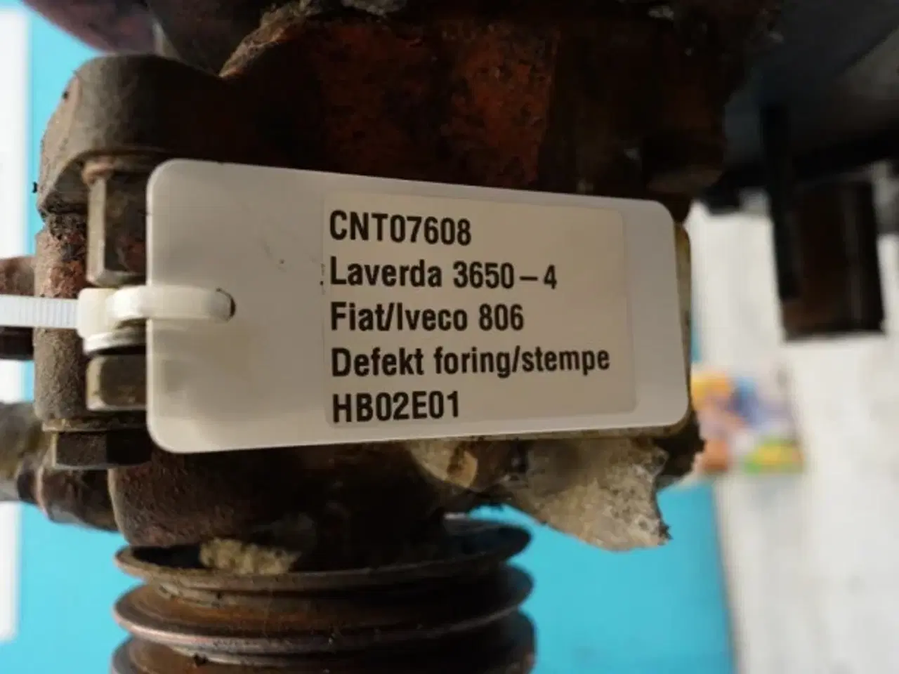 Billede 3 - Iveco 8061 SI05 Defekt Motor