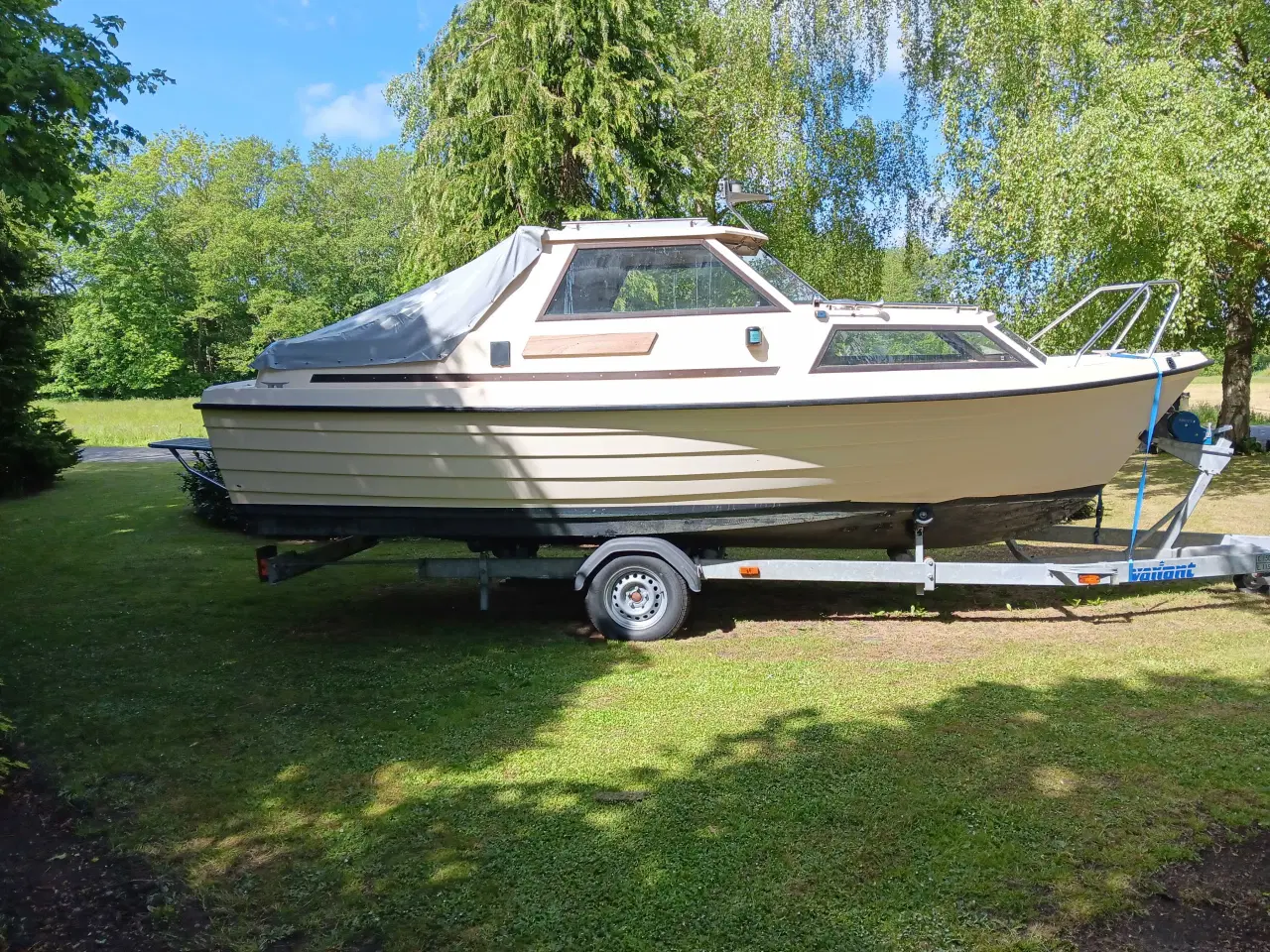 Billede 2 - Uttern 6300