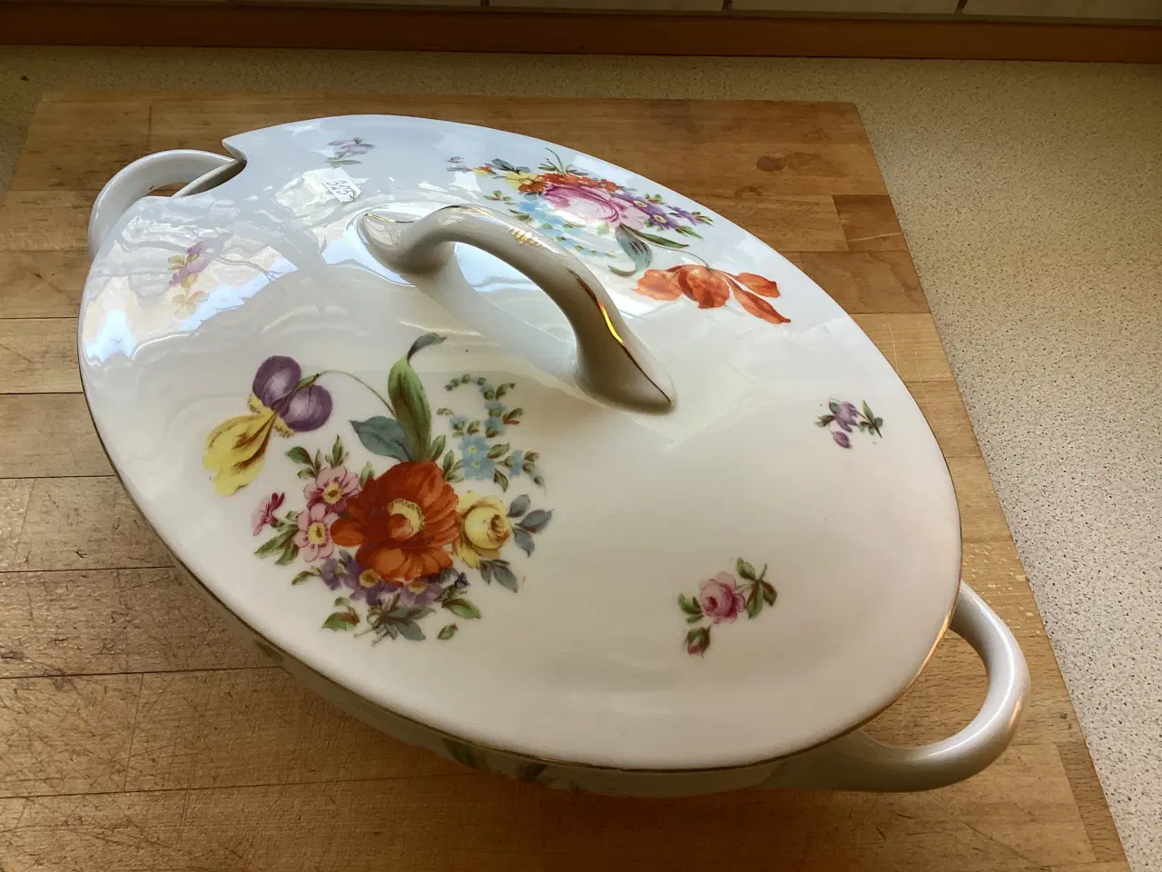 Billede 6 - Stor porcelæns Terrin m/ Blomster København B 7723