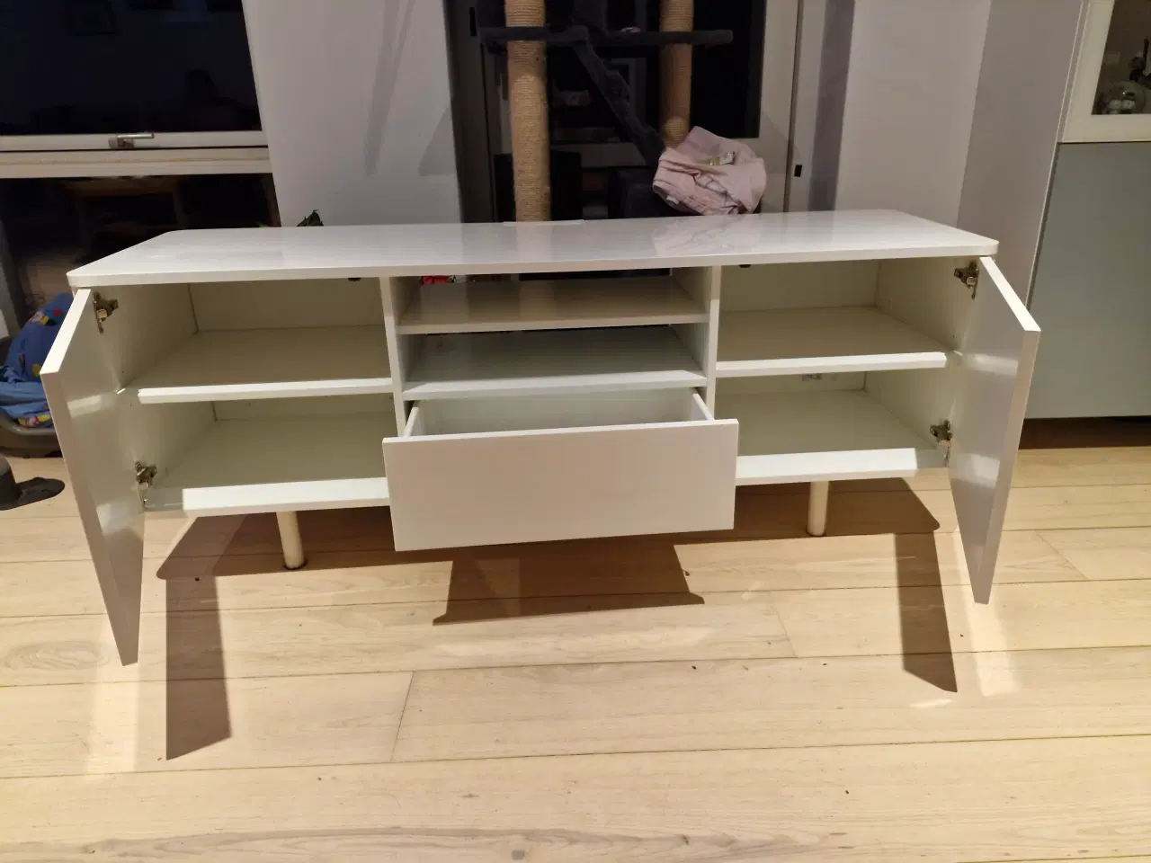 Billede 4 - Tv bænk fra ikea