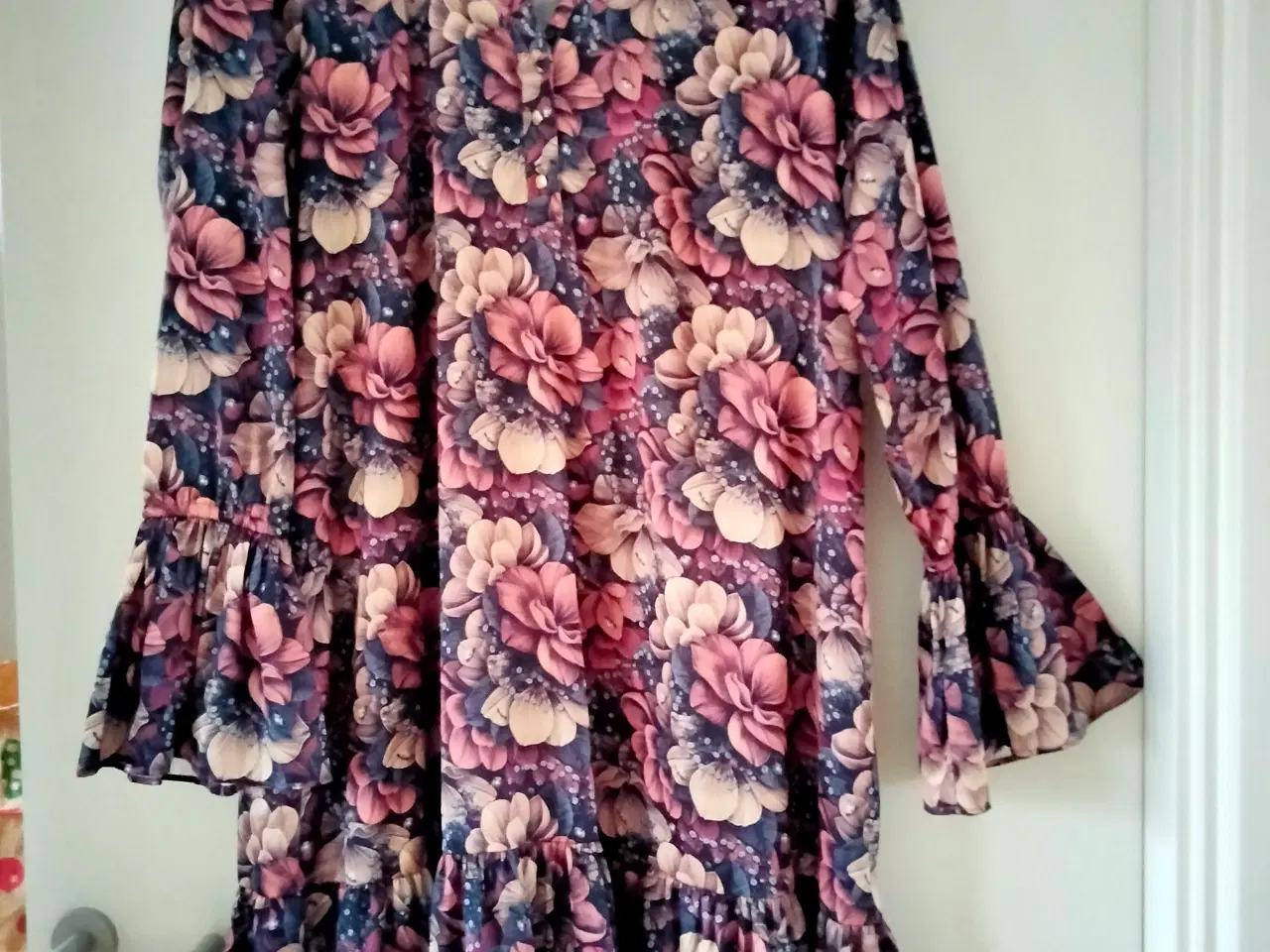 Billede 2 - Kjole mærke Gaspar