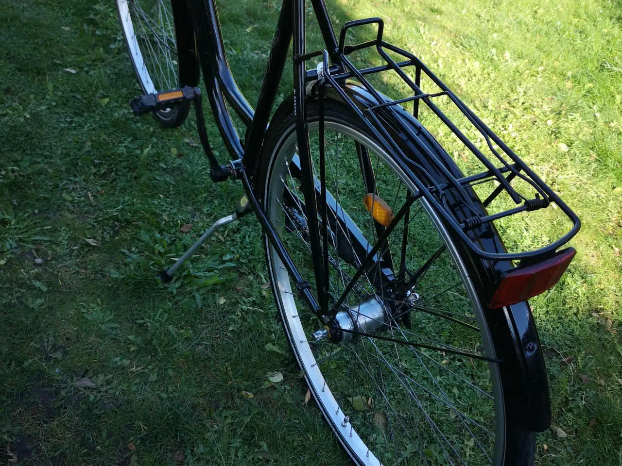 Billede 5 - Classic Nostalgie 28"  55 cm høj Ny dæk.