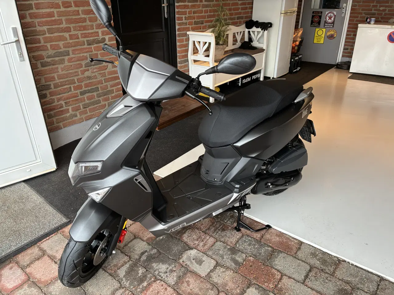 Billede 1 - Vga One Euro 5. 30 2024